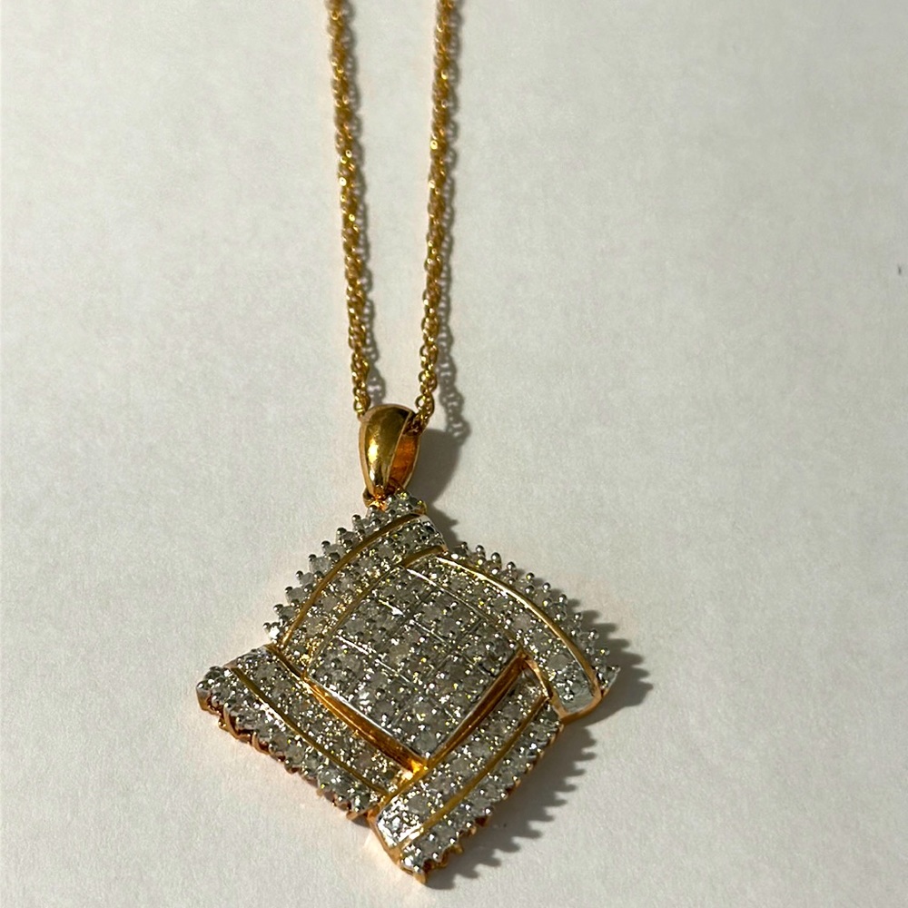Ladies 18in Gold Over Brass  Electroplate Pendant with Round Diamonds TW 1 Carat